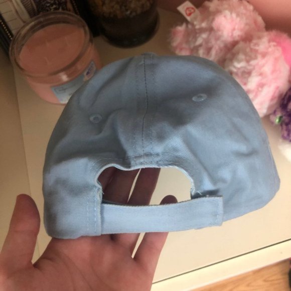 Closed Eyes hat - Picture 3 of 3